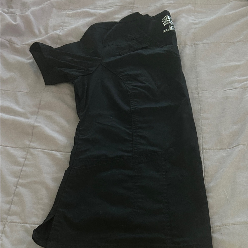 Cherokee Black Scrub Top w/Pockets